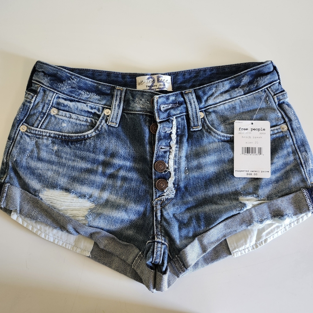 NWT Free People Romeo Rolled Cut Off in Beach Break size 25